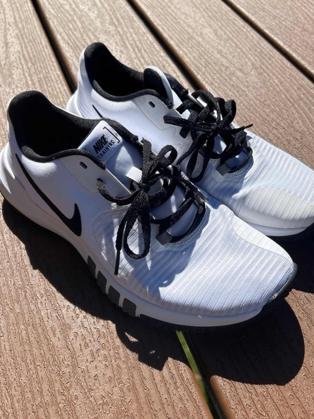 Nike Men’s White and Black Athletic Running Shoes Size 8